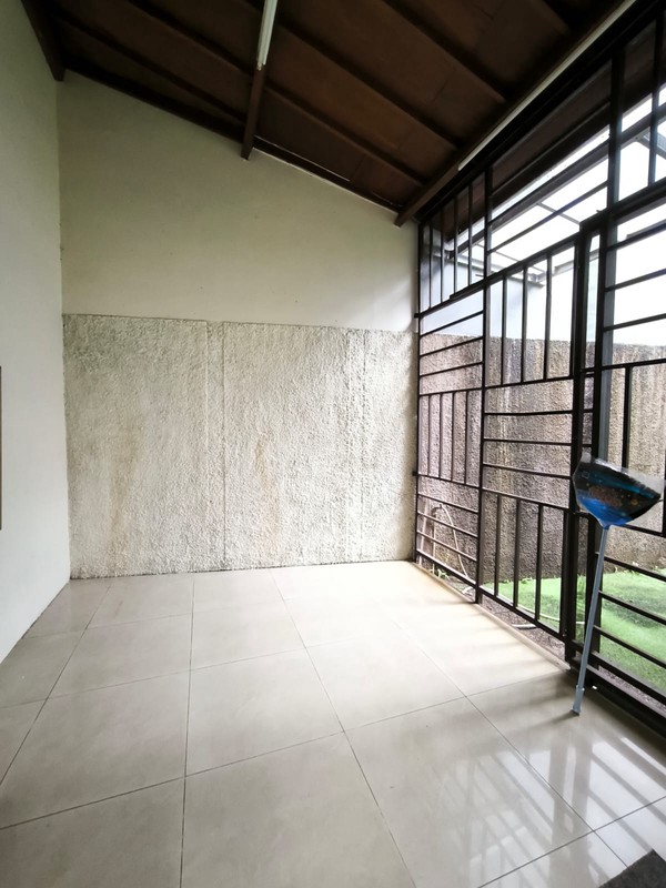 Disewakan Rumah di Jl Cisanggiri - Kebayoran Baru - Jakarta Selatan