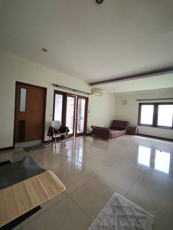 Disewakan Rumah di Jl Cisanggiri - Kebayoran Baru - Jakarta Selatan