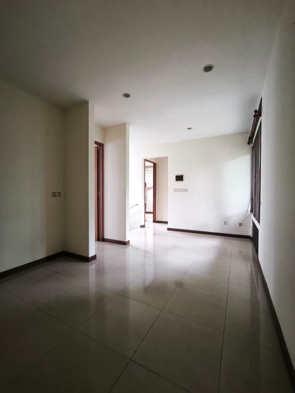 Disewakan Rumah di Jl Cisanggiri - Kebayoran Baru - Jakarta Selatan