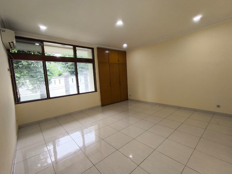 Rumah Disewakan di Kemang