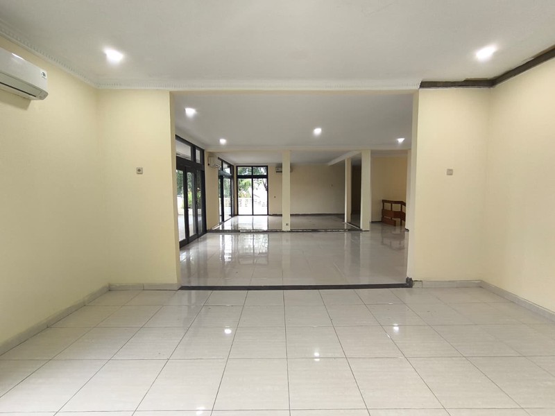 Rumah Disewakan di Kemang