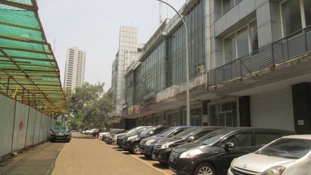 disewa ruko sangat strategis lokasi prima sebelah mall teraskota bsd city, area pusat bisnis, terdepan, ramai dilalui transportasi , di cbd bidex bsd