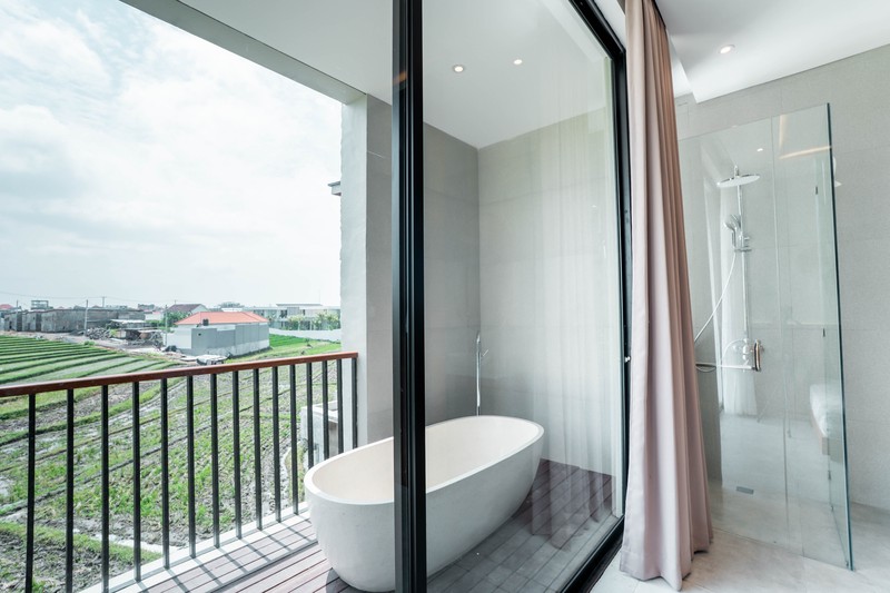 For Sale Freehold - Brand new  nice villa  in the heart of  Canggu close to the beach  , Bali