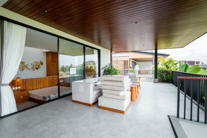 For Sale Freehold - Brand new  nice villa  in the heart of  Canggu close to the beach  , Bali