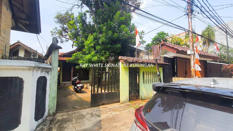Rumah Lama Hitung Tanah Era 80an di Jl Komplek DDN Lokasi Strategis, Potensi Investasi Tinggi