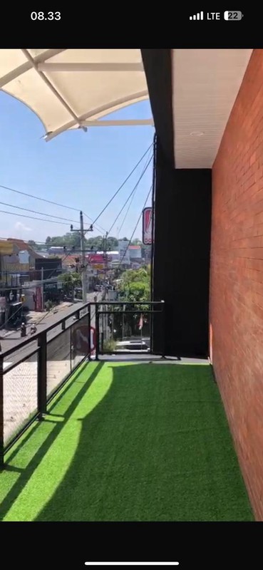 Peluang Bisnis Ruang Usaha 3 Lantai di Jl. Kaliurang KM 5 Cocok untuk Cafe & Kantor, Caturtunggal, Depok, Sleman