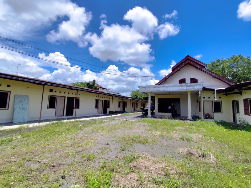 Disewakan Kompleks Kantor & Gudang Luas di Sonosewu Parkir 15 Mobil, Ngestiharjo, Kasihan, Bantul