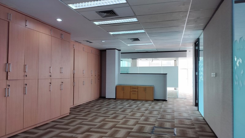 OFFICE SPACE 900 m² GRAHA DINAMIKA - TANAH ABANG | BEBAS GANJIL GENAP | 550 M KE TOL TOMANG | SEMI FITTED SIAP PAKAI