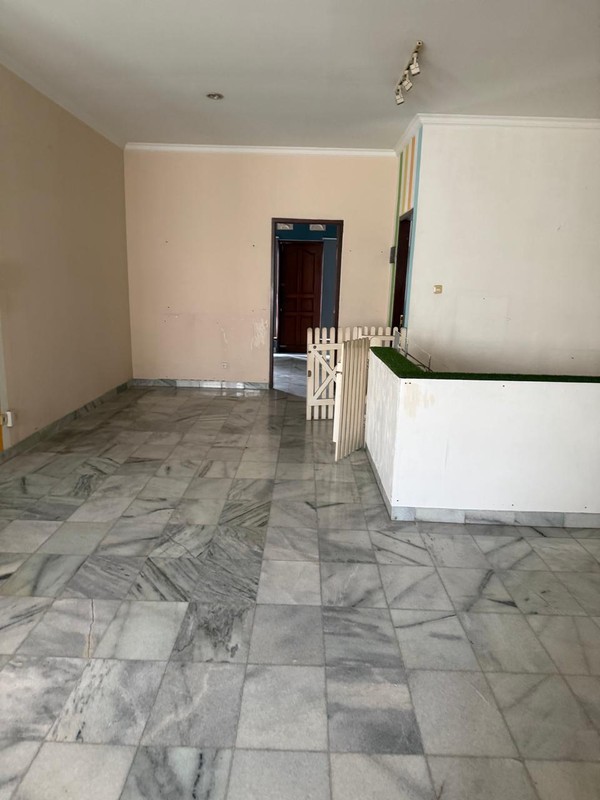 Rumah Luas Dalam Komplek Asri Lingkungan Tenang di Cirendeu