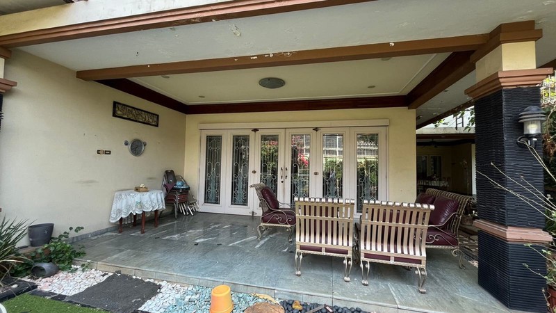 Rumah Besar Lokasi Strategis di Tebet Timur Jakarta Selatan