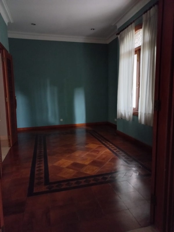 Dijual Rumah mewah eksklusif di kawasan premium Sekolah Duta, Pondok Indah, Jakarta Selatan.