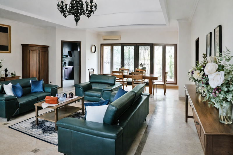 Rumah Bagus di Ragunan dengan Kolam Renang Pribadi - Hunian Eksklusif di Jakarta Selatan