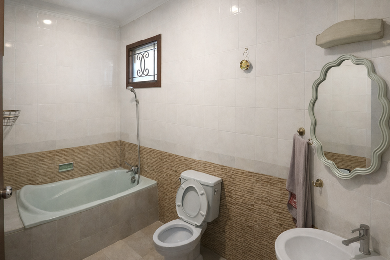 Rumah Bagus di Ragunan dengan Kolam Renang Pribadi - Hunian Eksklusif di Jakarta Selatan