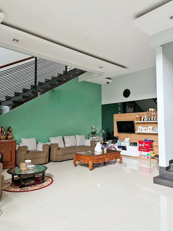 Rumah Mewah Eksklusif di Islamic Village Tangerang - Elegan, Luas & Strategis