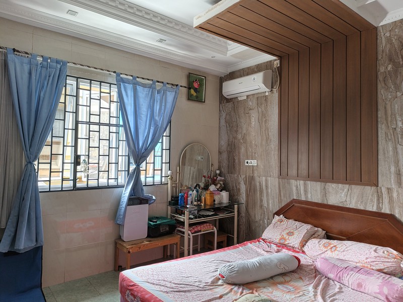 Rumah Nyaman 3 Lantai di Puspa 3 Cengkareng, Jakarta Barat