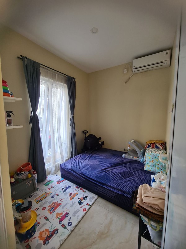 Rumah Minimalis, 2 Lantai Dalam Cluster beba banjir dekat ST Sudimara