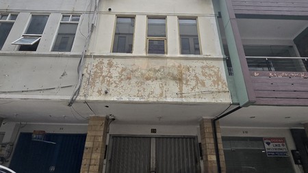 Dijual dan Disewakan Ruko Gozco Raya Darmo