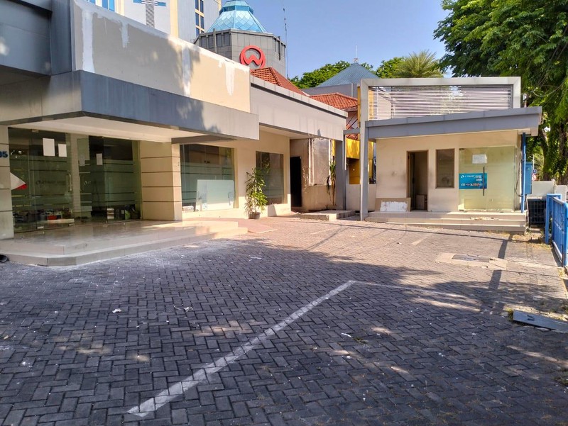 Disewakan properti komersial di pusat kota surabaya @ Jl. Raya Darmo