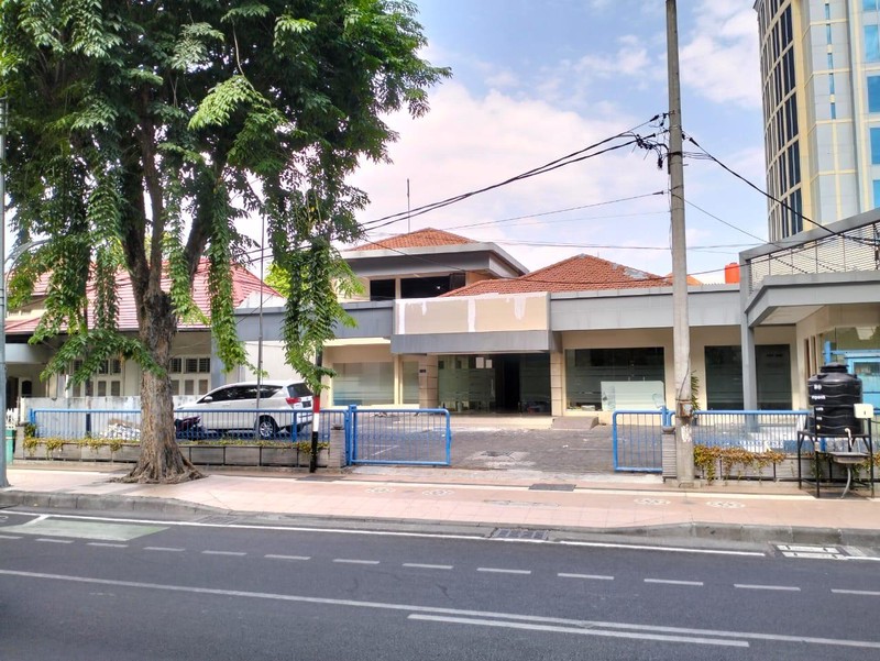 Disewakan properti komersial di pusat kota surabaya @ Jl. Raya Darmo
