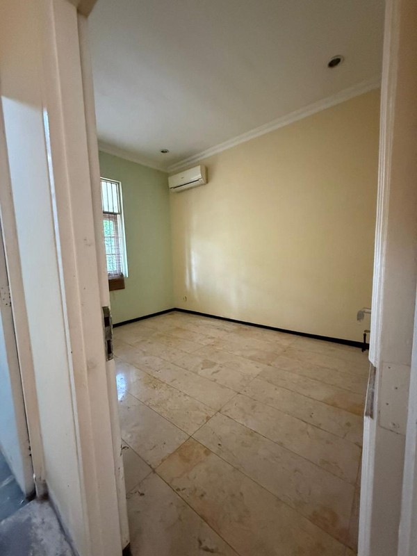 Rumah Bagus Siap Huni dan Lingkungan Asri di Camar, Bintaro Jaya Sektor 3