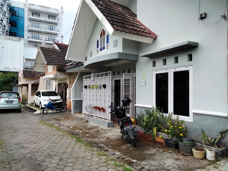 Rumah Cantik Full Furnish Lokasi Strategis di Sinduadi Mlati Sleman 