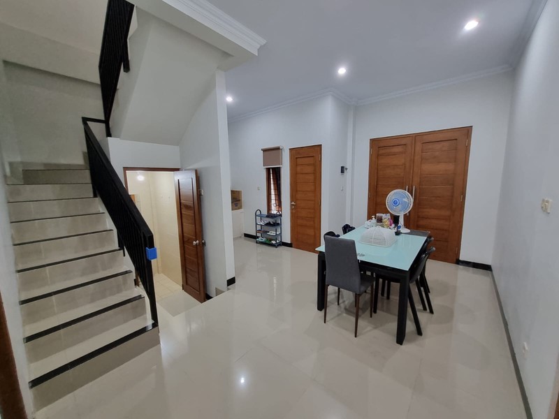 Rumah Siap Huni Full Furnished Keamanan 24 Jam & Akses Strategis Dekat Terminal Jombor & Kampus UTY, Sendangadi, Mlati, Sleman