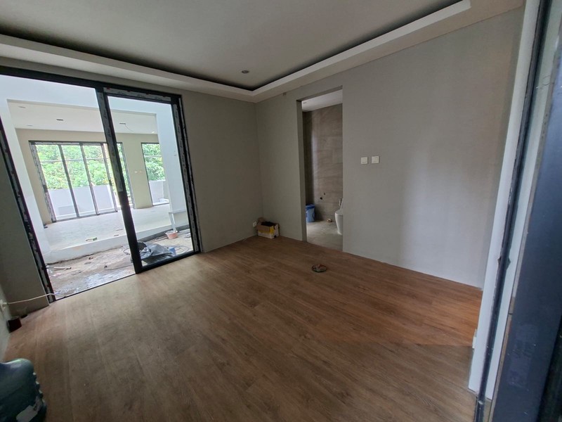 DIJUAL RUMAH CANTIK SIAP HUNI DI CINERE DALAM PROSES FINISHING- DEPOK