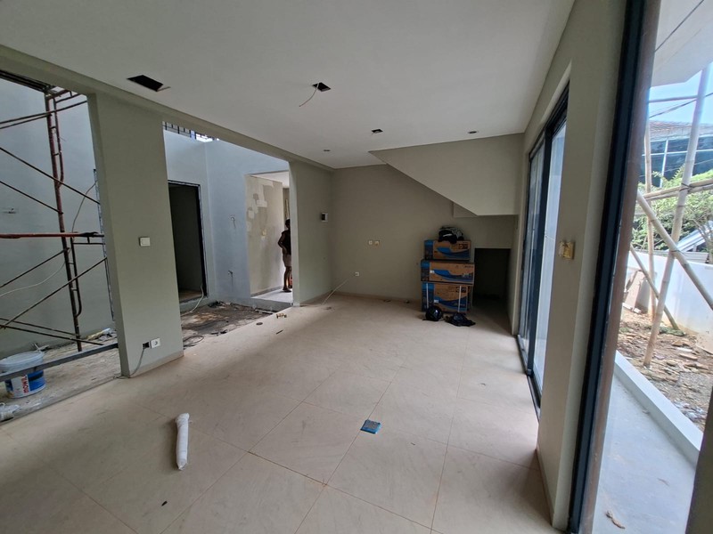 DIJUAL RUMAH CANTIK SIAP HUNI DI CINERE DALAM PROSES FINISHING- DEPOK