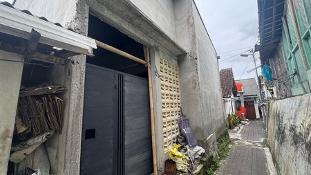 Tanah Bonus Bangunan Lokasi Strategis di Jalan HOS Cokroaminoto - Yogyakarta 