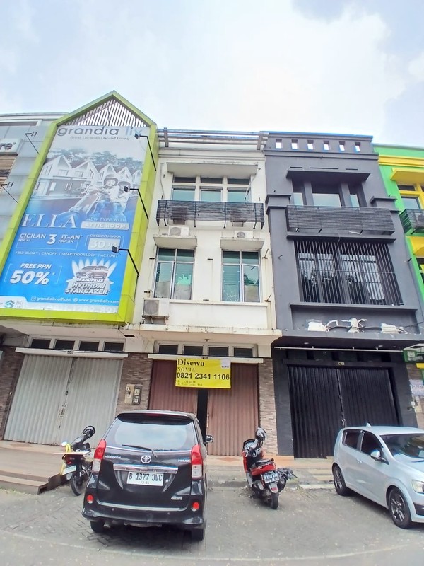 Disewakan Ruko Toll Boulevard BSD City Tangerang Selatan
