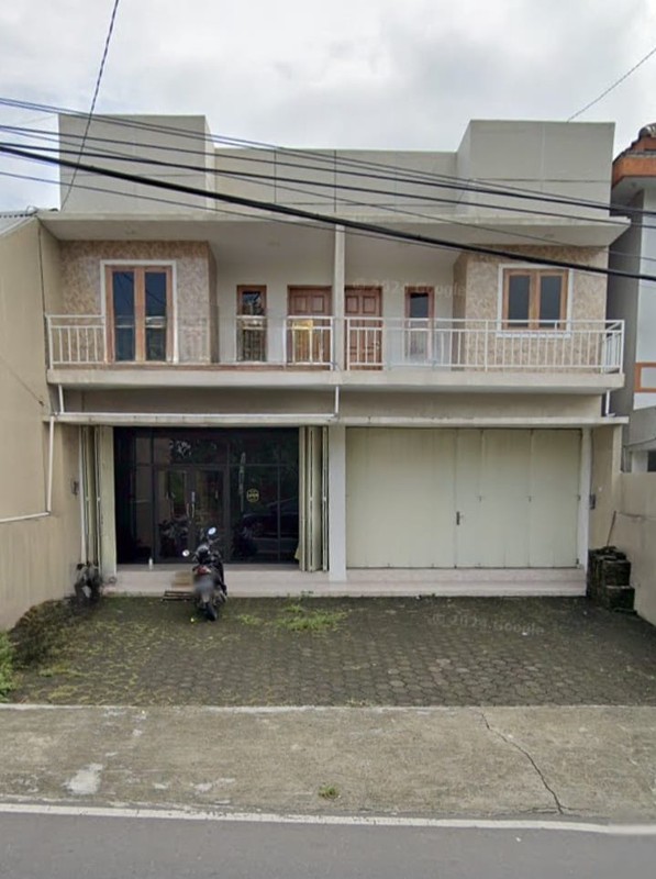 Ruko 2 Lantai Lokasi Strategis di Jalan Raya Bandongan - Magelang 