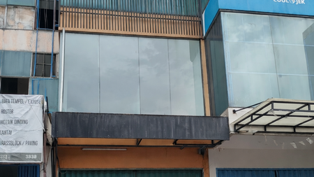 Ruko 3 Lantai Strategis di Jl. Raya Serpong - Lokasi Utama, Potensi Usaha Maksimal