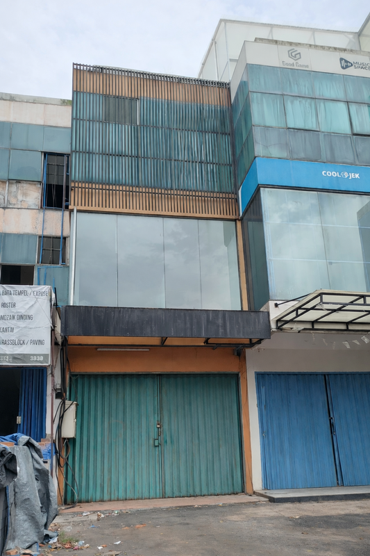 Ruko 3 Lantai Strategis di Jl. Raya Serpong - Lokasi Utama, Potensi Usaha Maksimal