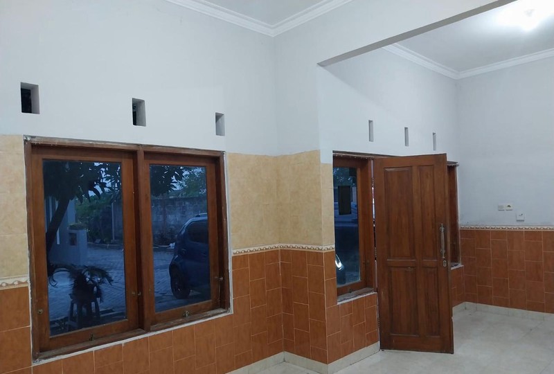 Rumah Semi Furnish Luas 240 Meter Persegi di Dalem Perum, Bangunharjo, Sewon Bantul 