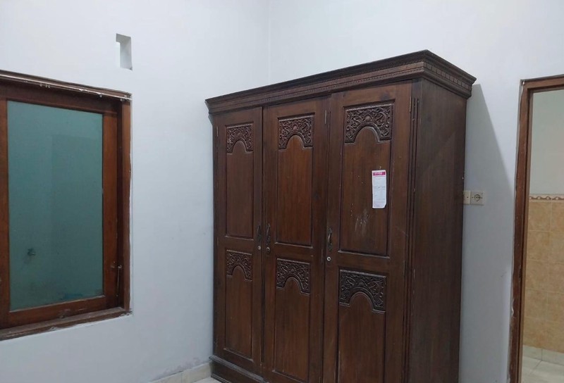 Rumah Semi Furnish Luas 240 Meter Persegi di Dalem Perum, Bangunharjo, Sewon Bantul 