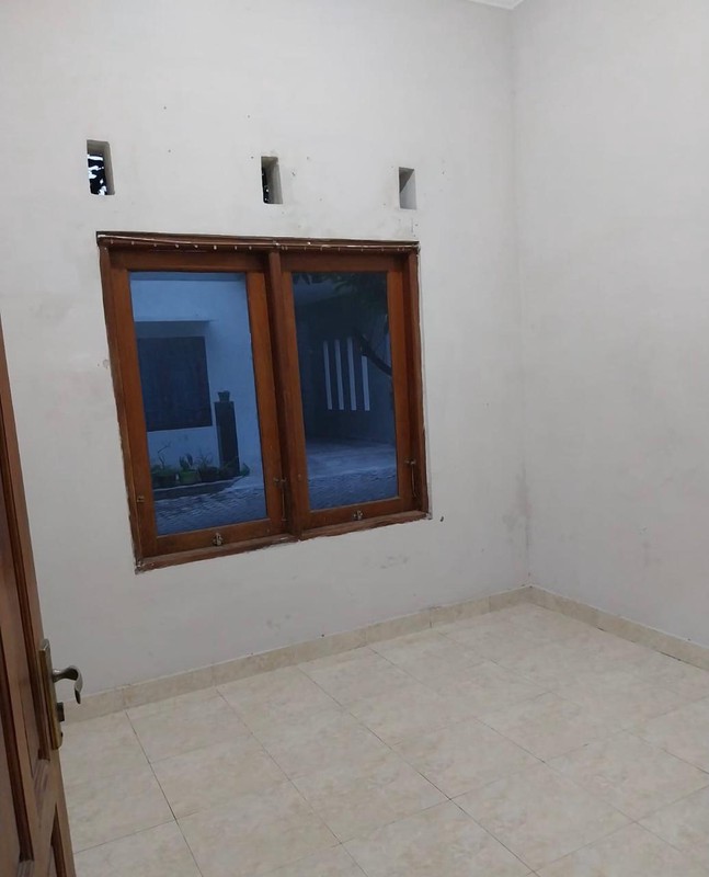 Rumah Semi Furnish Luas 240 Meter Persegi di Dalem Perum, Bangunharjo, Sewon Bantul 