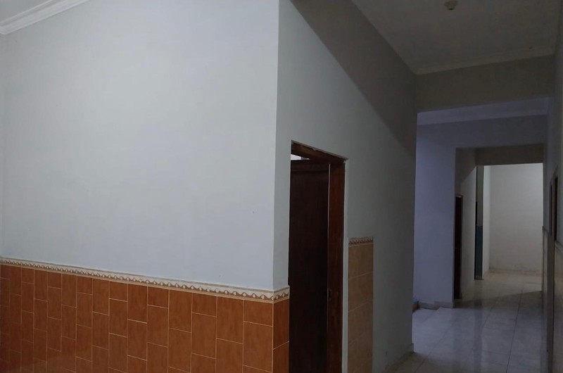 Rumah Semi Furnish Luas 240 Meter Persegi di Dalem Perum, Bangunharjo, Sewon Bantul 