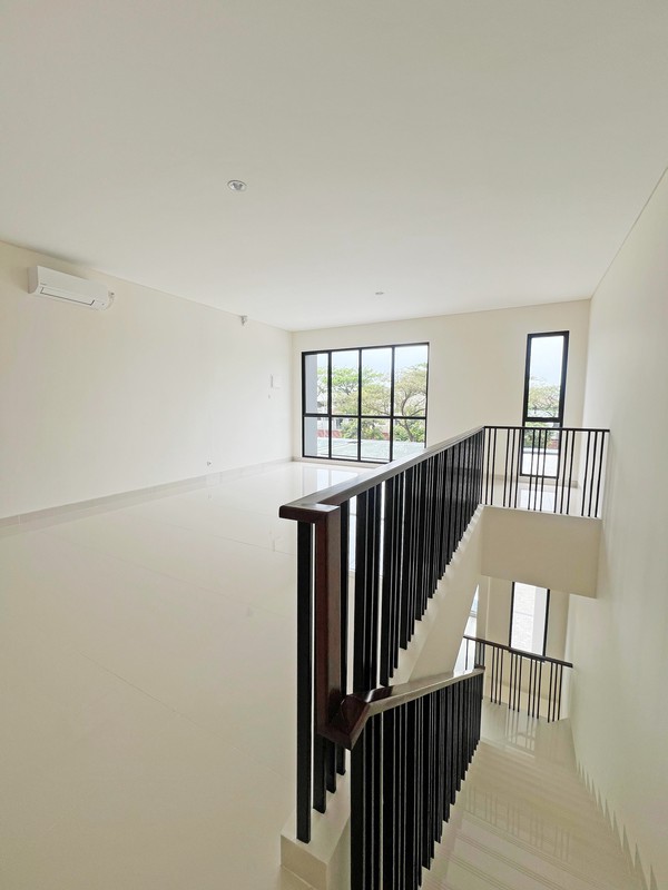 Ruko 3 Lantai di Menteng Studio Loft Gading Serpong - Konsep Modern & Lokasi Premium