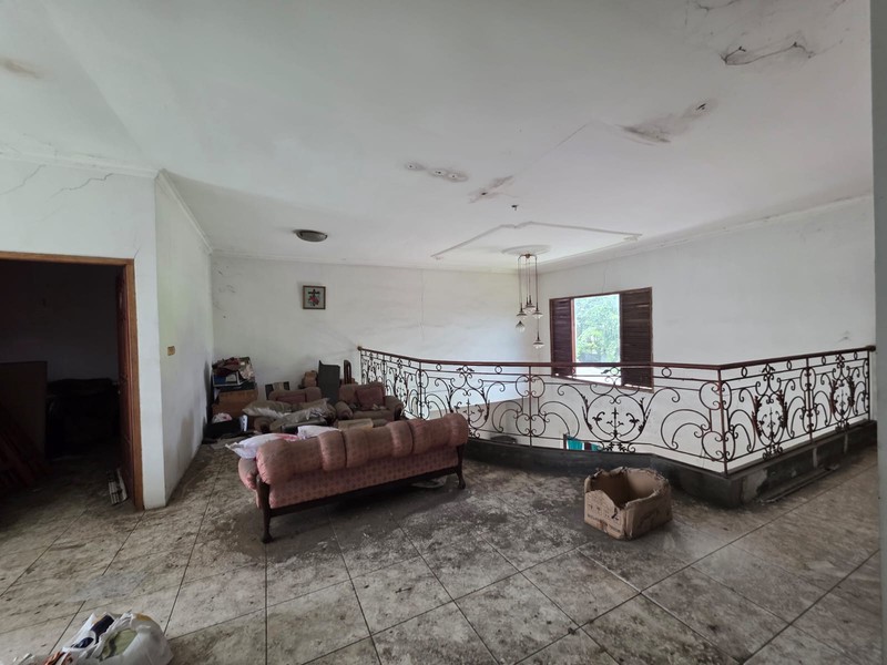 Rumah Hitung Tanah Di Jl Kesehatan Bintaro Jakarta Selatan