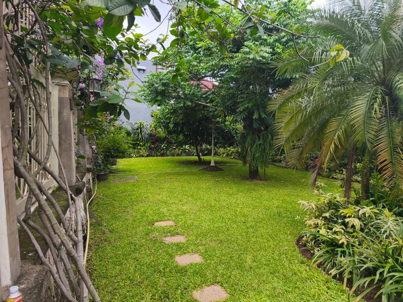 Rumah Bagus Di Jl Cendrawasih Raya Cirendeu Tangerang Selatan