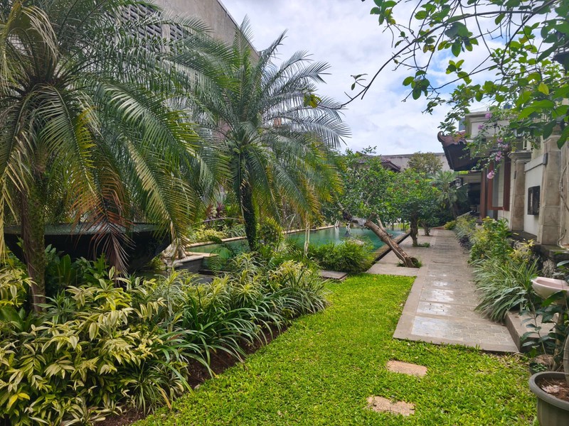 Rumah Bagus Di Jl Cendrawasih Raya Cirendeu Tangerang Selatan