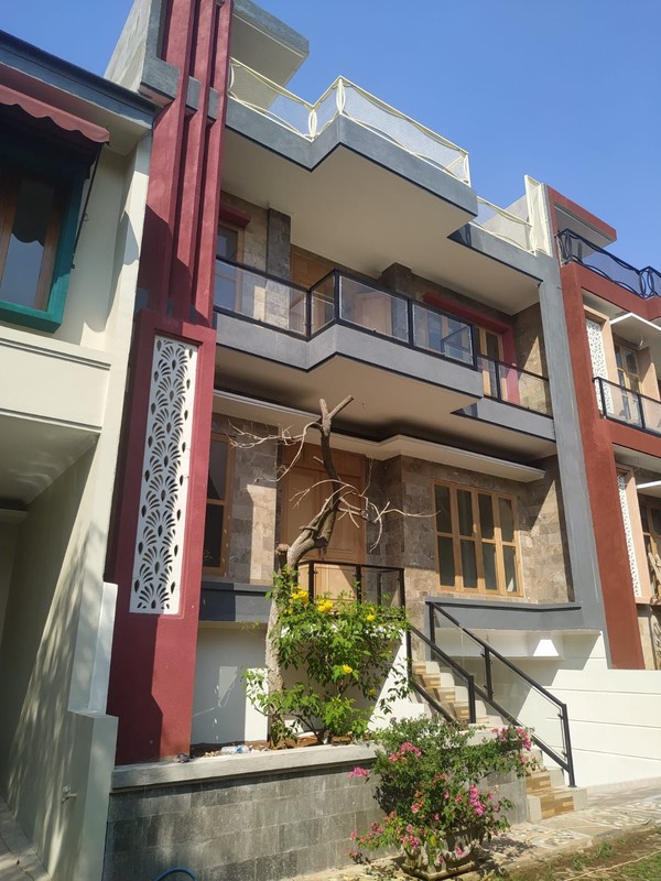 Rumah Bagus Di Kirai Terras Ciputat Tangerang Selatan