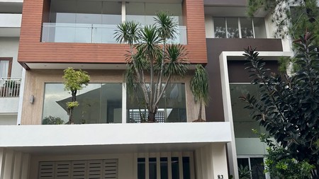 Rumah Bagus Di The Orchid Bintaro Tangerang Selatan