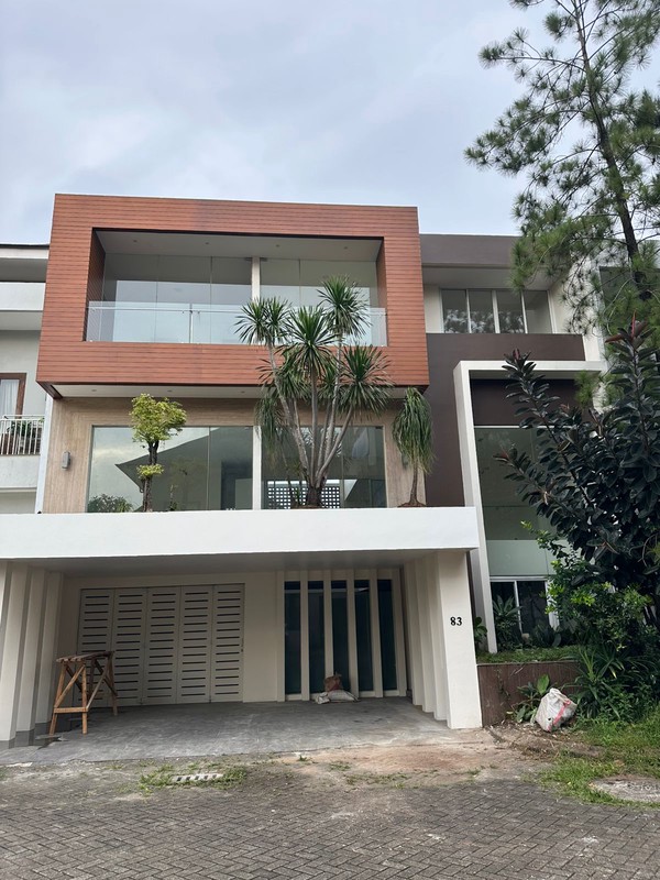 Rumah Bagus Di The Orchid Bintaro Tangerang Selatan