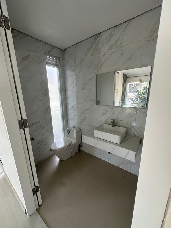 Rumah Bagus Di The Orchid Bintaro Tangerang Selatan