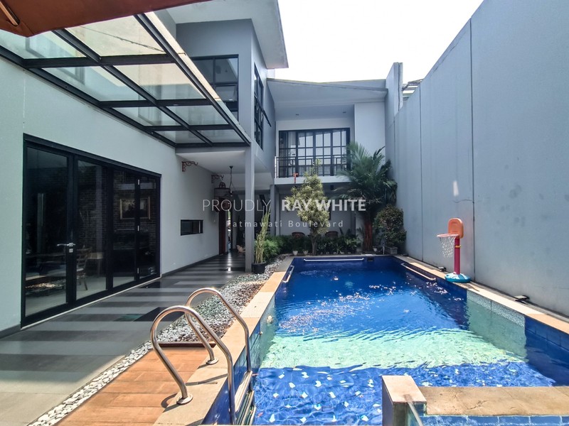 Rumah Bagus Di Jl H Syafiih Lebak Bulus Jakarta Sleatan