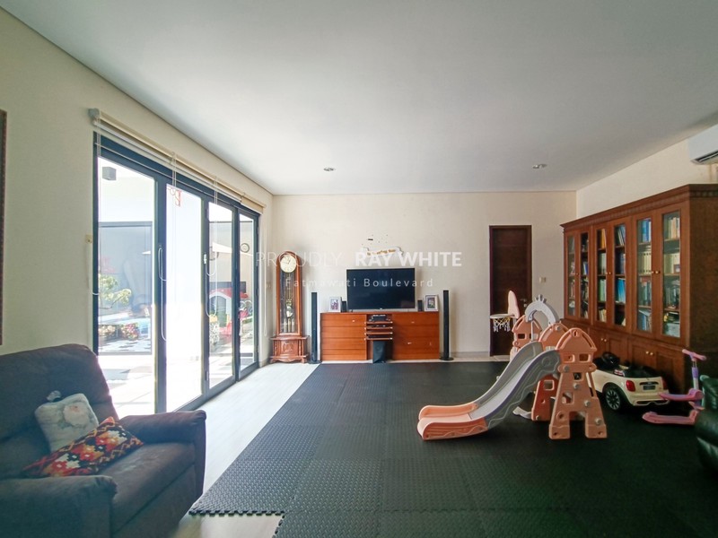 Rumah Bagus Di Jl H Syafiih Lebak Bulus Jakarta Sleatan