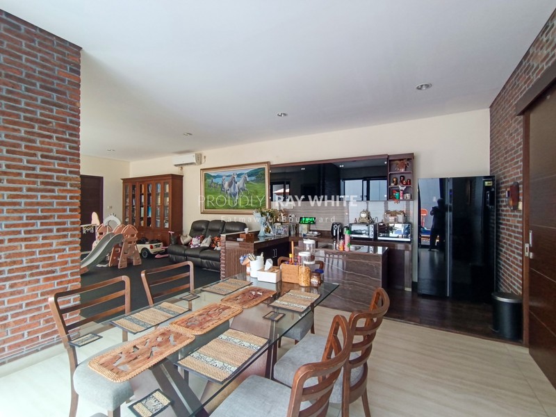 Rumah Bagus Di Jl H Syafiih Lebak Bulus Jakarta Sleatan