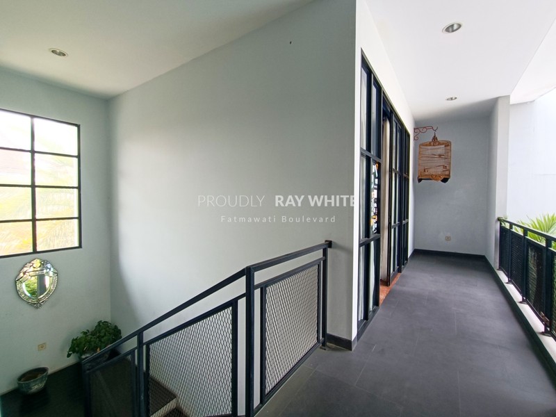 Rumah Bagus Di Jl H Syafiih Lebak Bulus Jakarta Sleatan