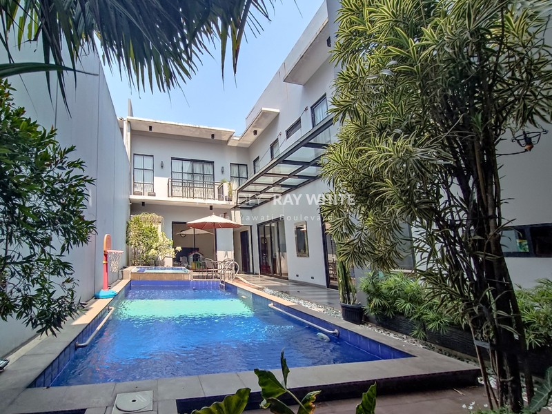 Rumah Bagus Di Jl H Syafiih Lebak Bulus Jakarta Sleatan